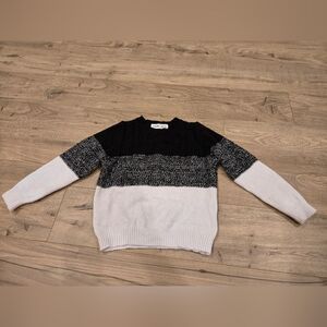EUC Boys Winter Black White Marled Grey Colorblock Pullover Sweater Size 4